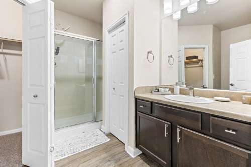 S Bed Las Brisas Apartment Homes 49